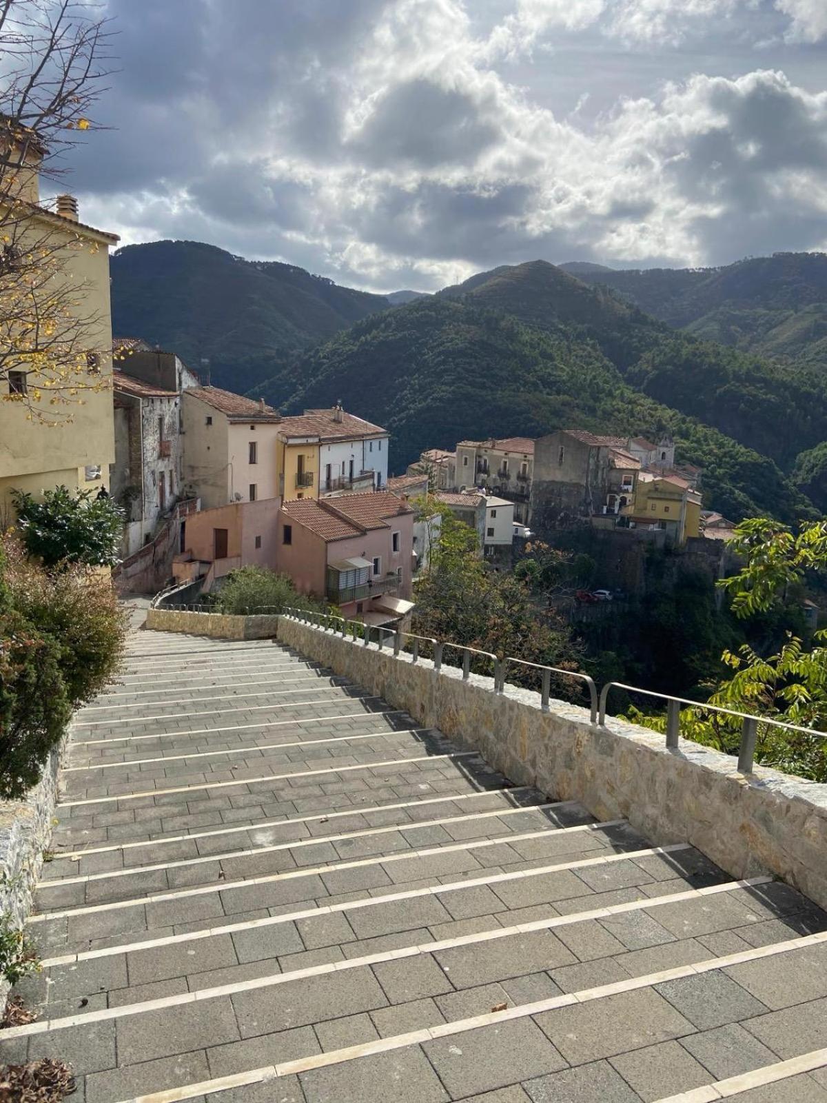 La Terrazza Nel Borgo Hotel Tortora Eksteriør billede